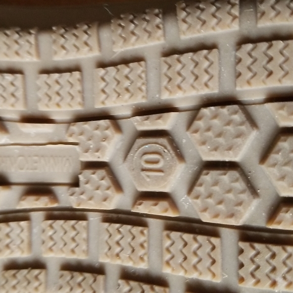 Minnetonka winter boots size 10 - Picture 4 of 6